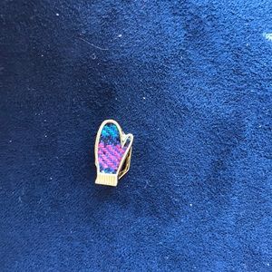 Keep Collective mitten charm.